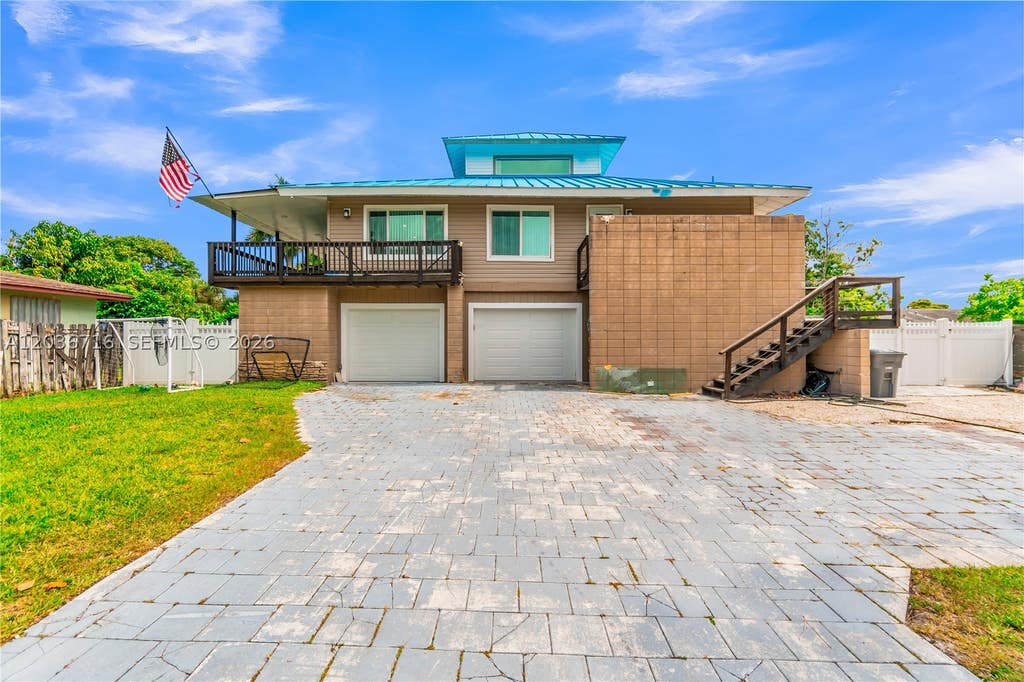 Photo of 5049 Cleveland Rd, Delray Beach, FL 33484 (MLS # A12036716)