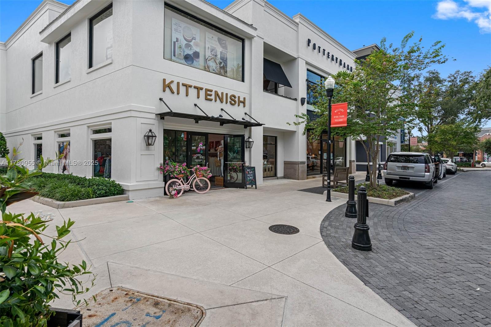 HYDE PARKPLACE II - Residential