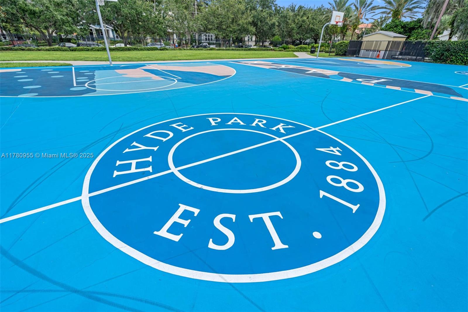 HYDE PARKPLACE II - Residential