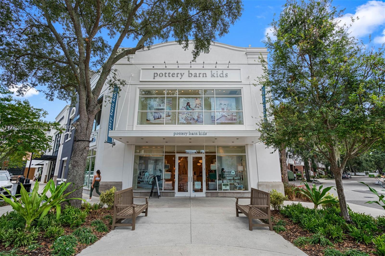 HYDE PARKPLACE II - Residential