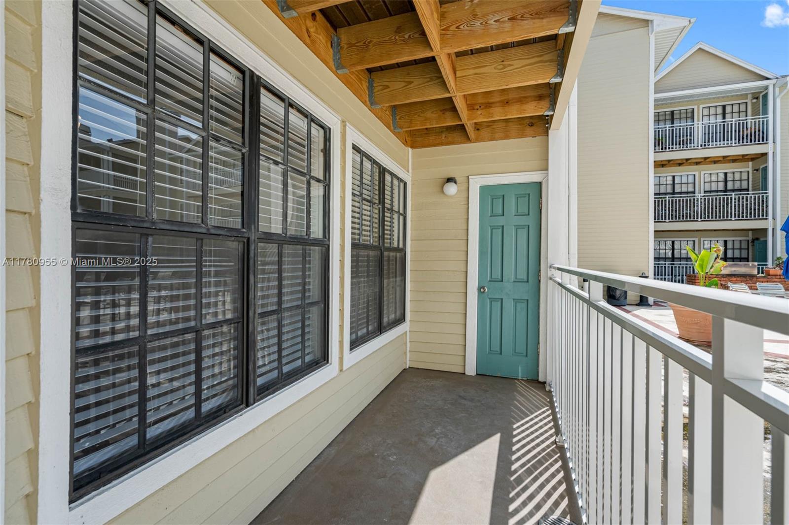 HYDE PARKPLACE II - Residential