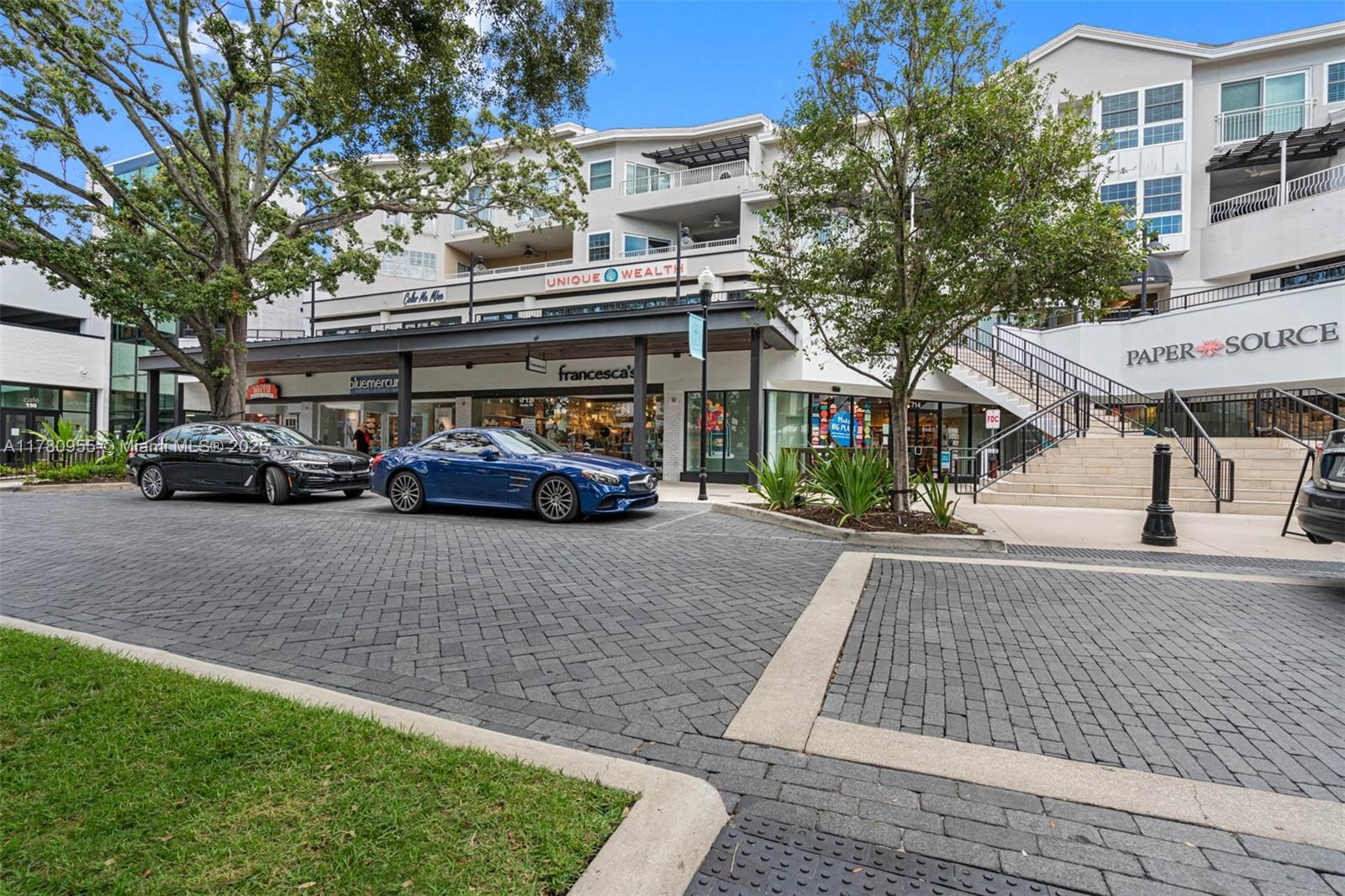 HYDE PARKPLACE II - Residential