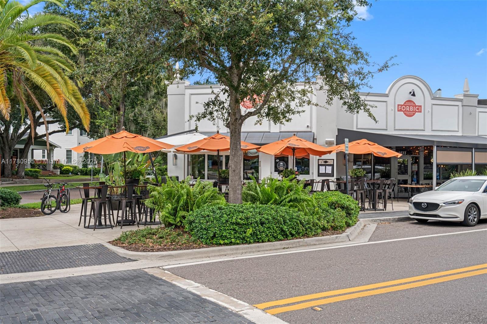 HYDE PARKPLACE II - Residential