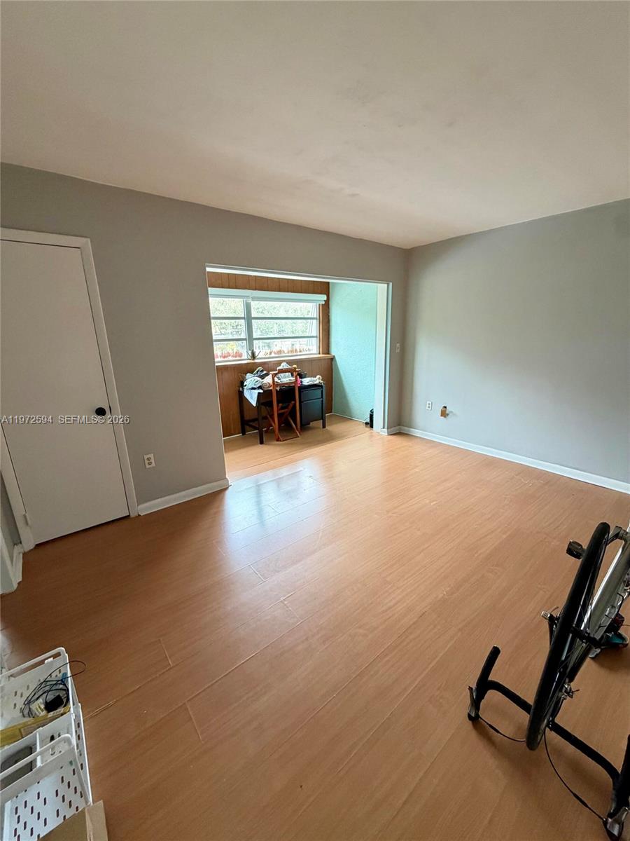 KENDALE LAKES TOWNHOUSE C - Residential