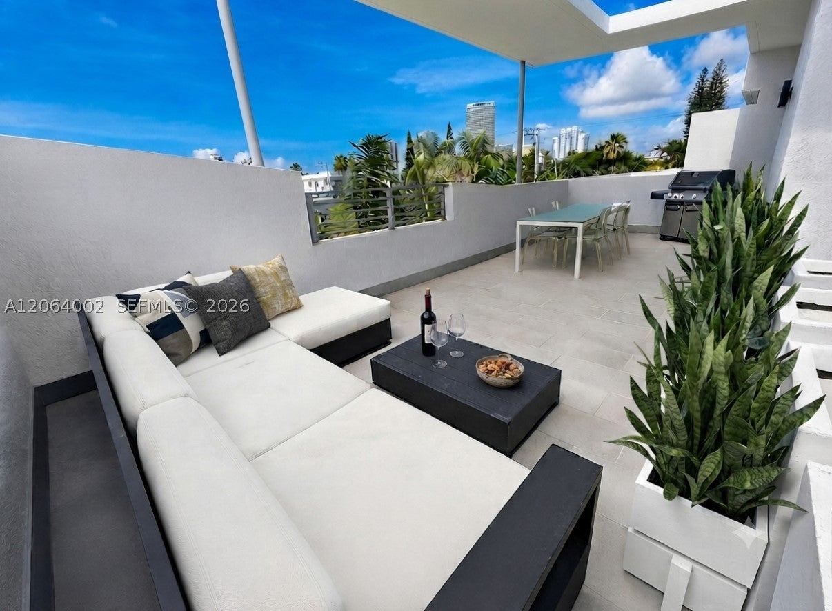 928 Pennsylvania Ave 1