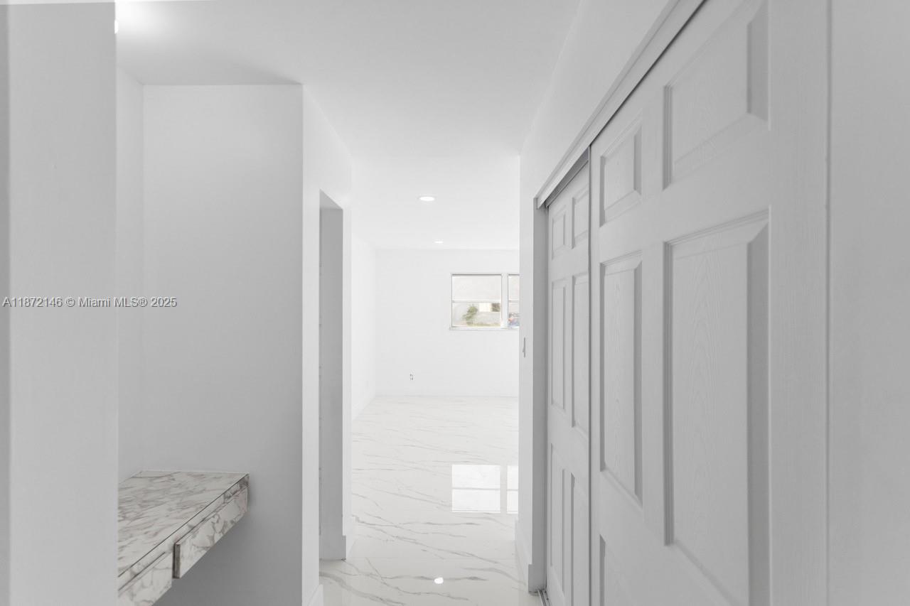 Castle apartments - Residential Lease