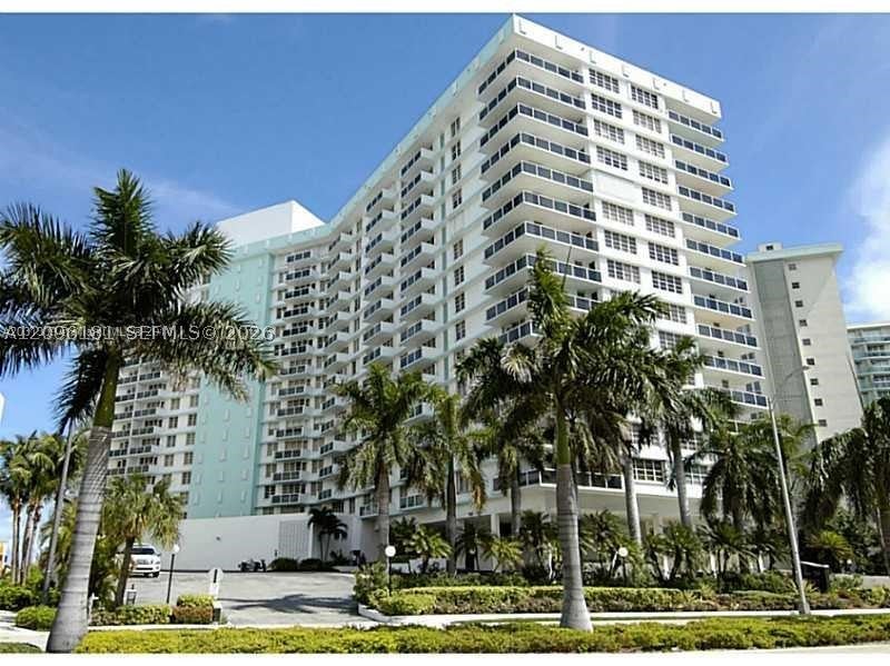 Photo of 3725 S Ocean Dr #405, Hollywood, FL 33019 (MLS # A12096181)