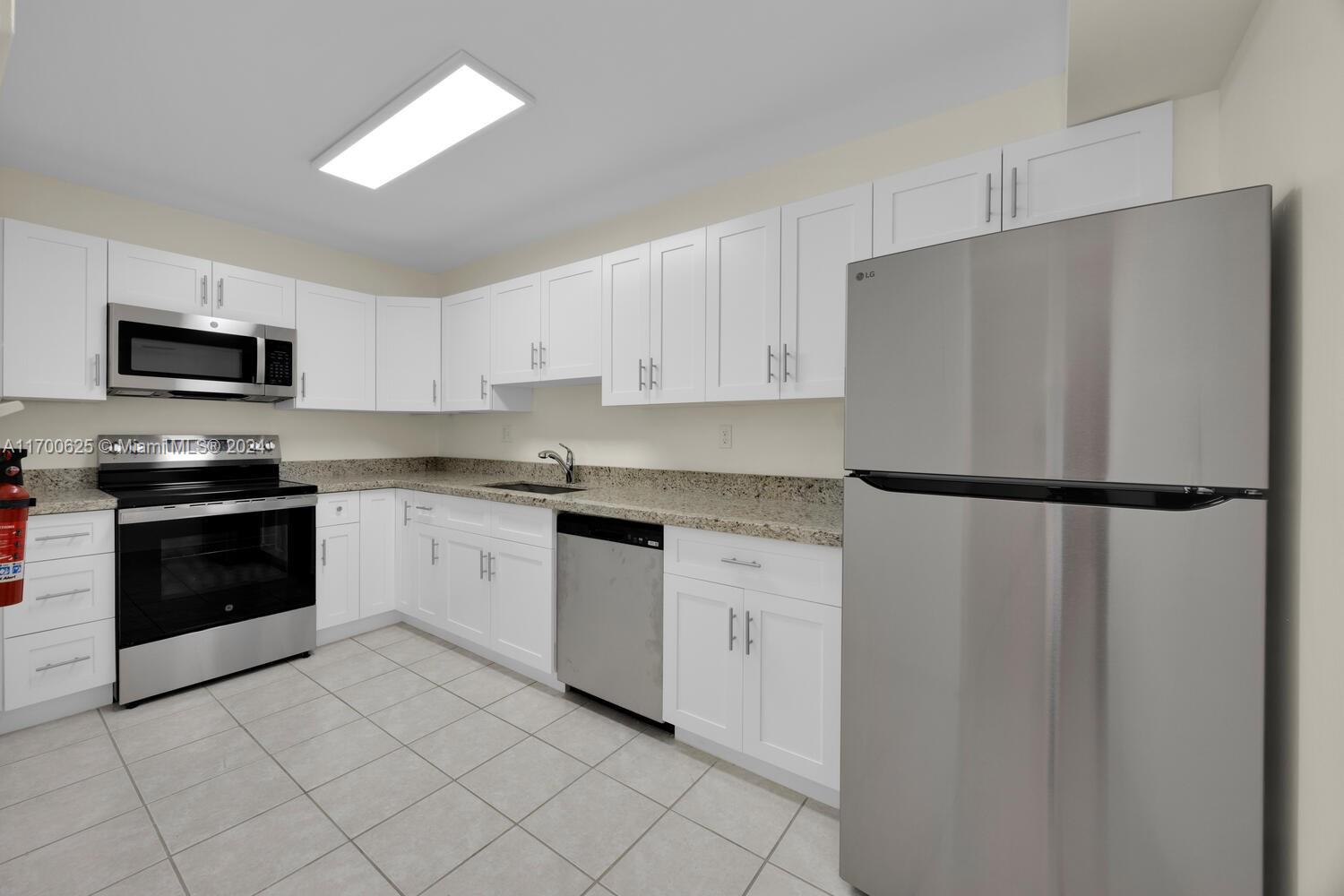 Amazing first floor corner unit. This 2 bedroom 2 bathroom first floor condo is the largest in Sunset Palms Condos with 1262 sq.ft. It has been fully updated. Some key features include : all new stainless steel kitchen appliances. New modern kitchen and bathroom cabinets. Beautiful Hill Oak 12mil vinyl water prof floors. All new closet bifold doors and updated 6in moldings. Impact window with new vertical blinds. Don’t miss out on this great unit in a very central location of Miami.