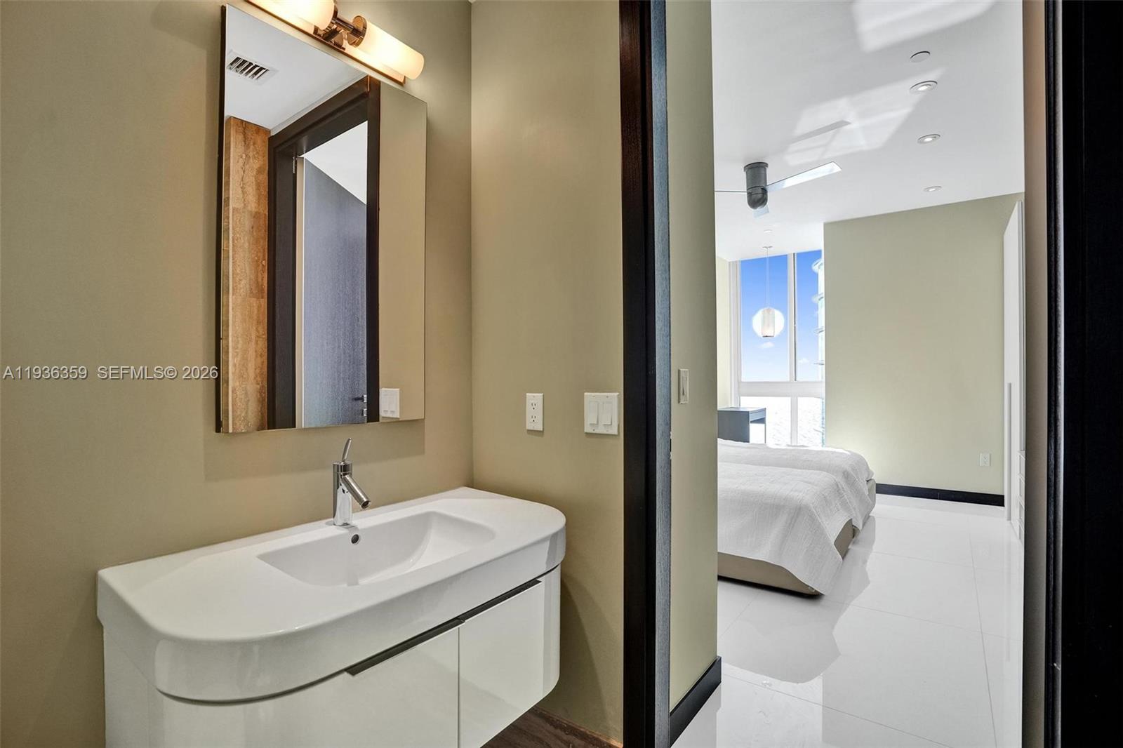 TDR TOWER III CONDO - Residential