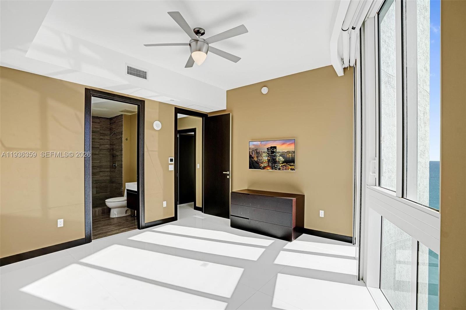 TDR TOWER III CONDO - Residential