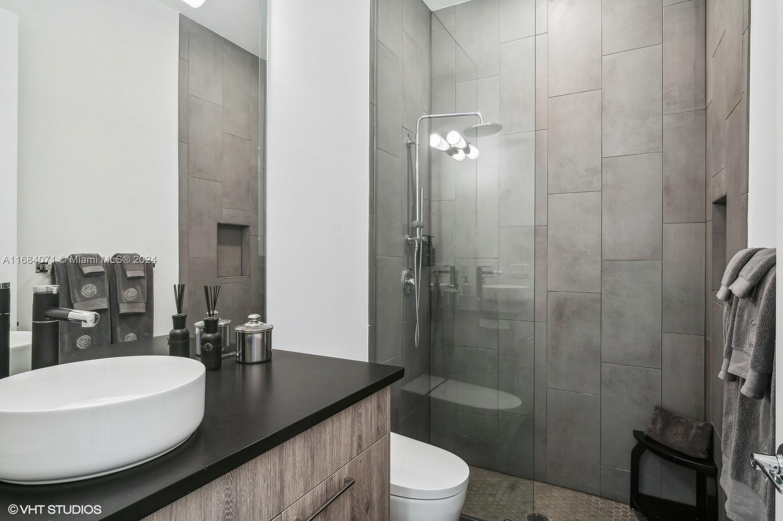 RIVERLAND PARCEL B - PLAT - Residential