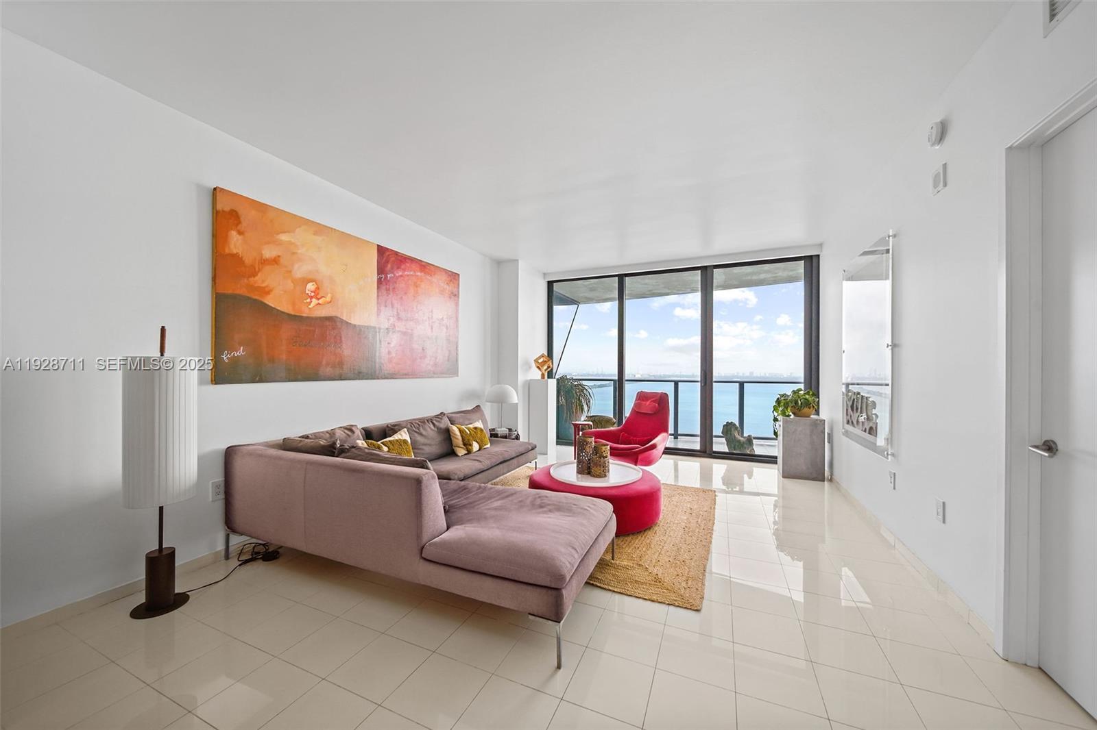 ICON BAY CONDO - Residential