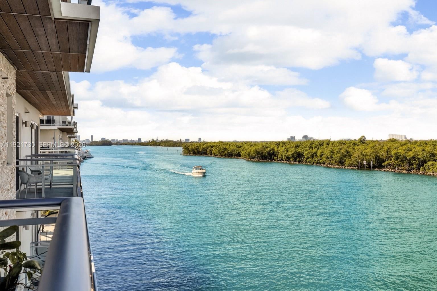 SEASIDE VILLAGE WEST COND - Residential