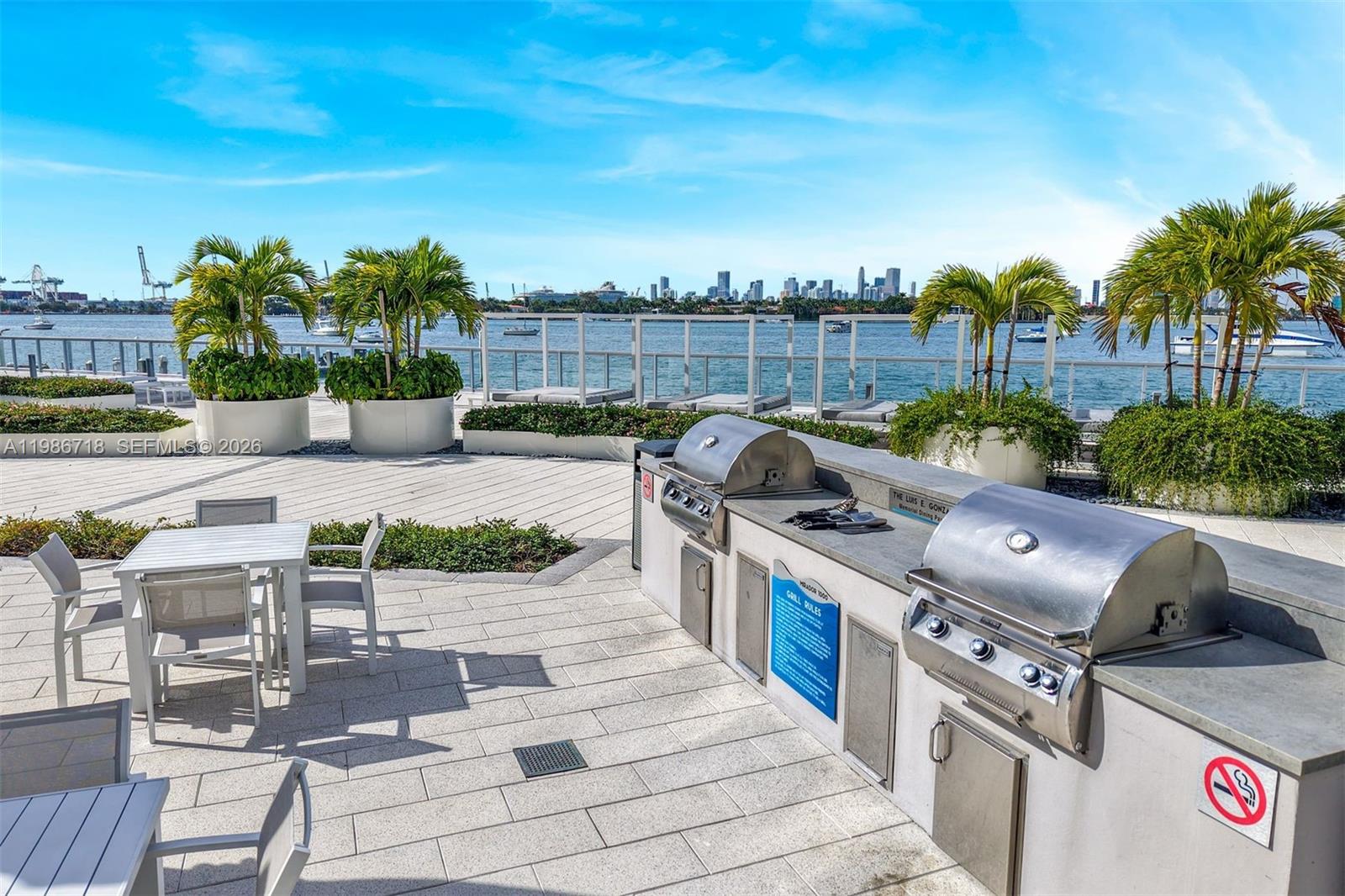 MIRADOR 1000 CONDO - Residential