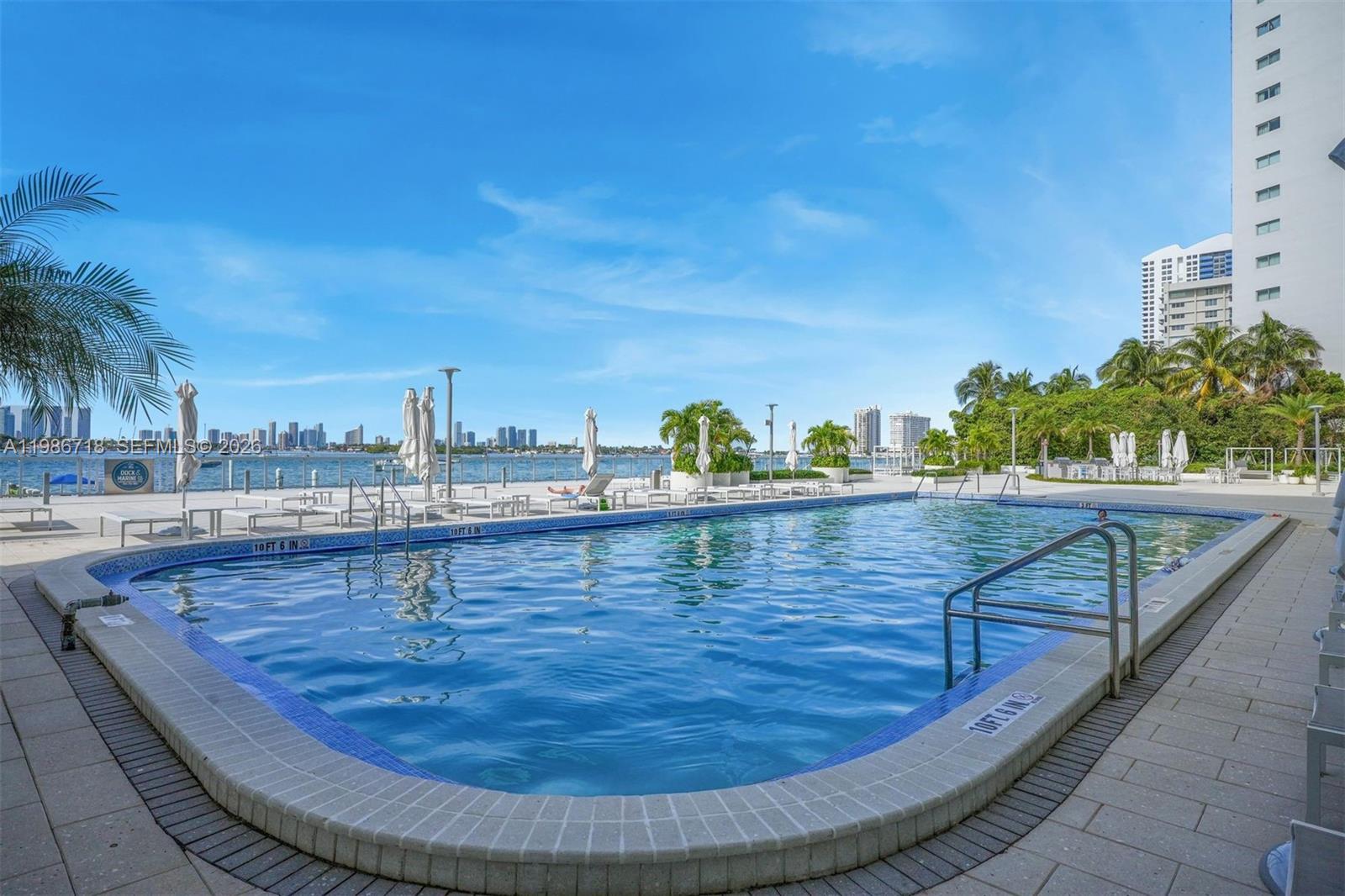 MIRADOR 1000 CONDO - Residential