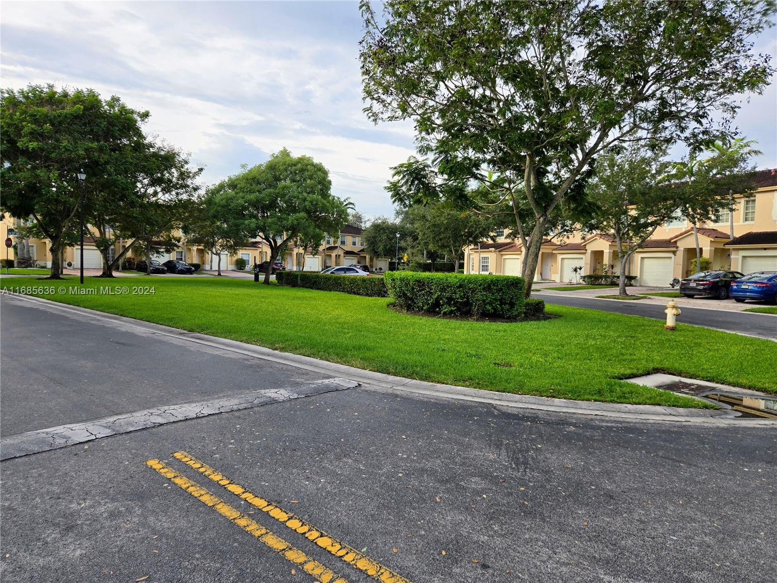 FLORIDIAN ISLES - Residential Lease