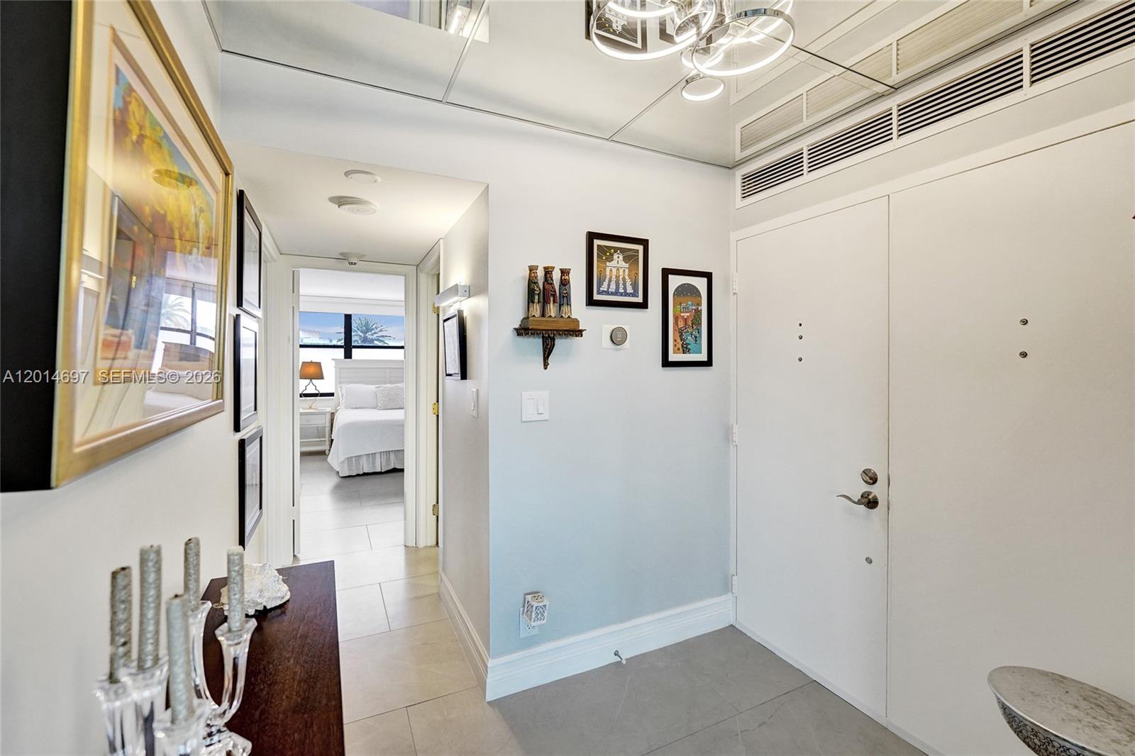 CORINTHIAN ON THE INTRACO - Residential