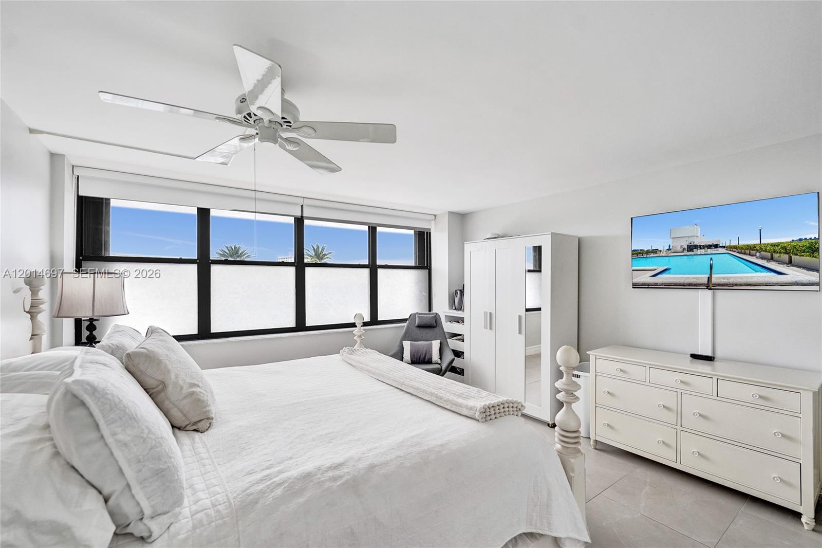 CORINTHIAN ON THE INTRACO - Residential