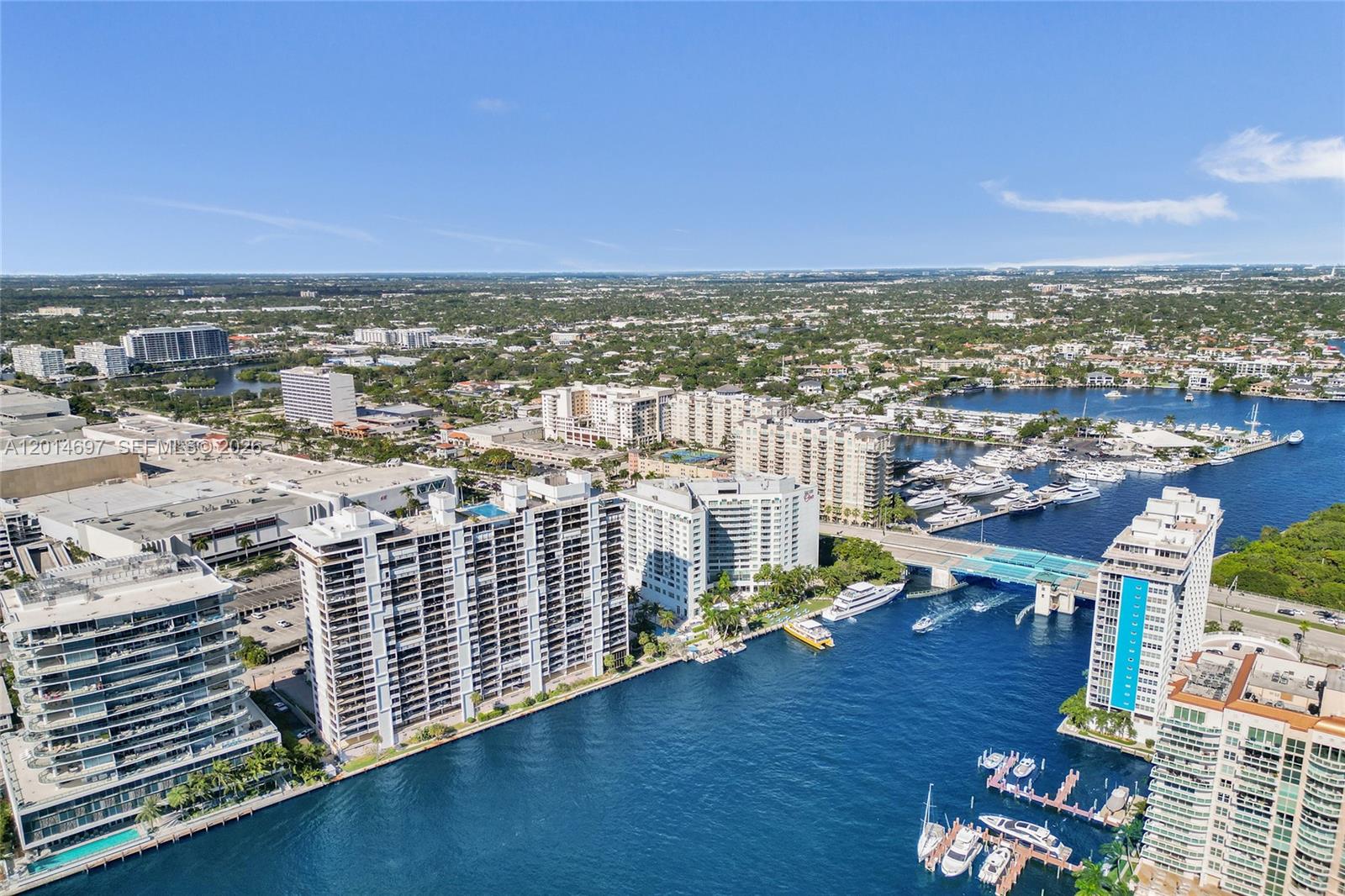 CORINTHIAN ON THE INTRACO - Residential