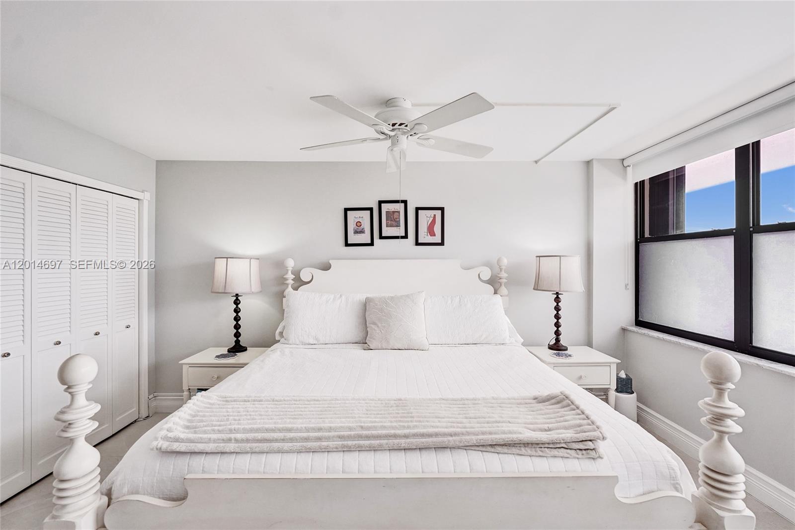CORINTHIAN ON THE INTRACO - Residential