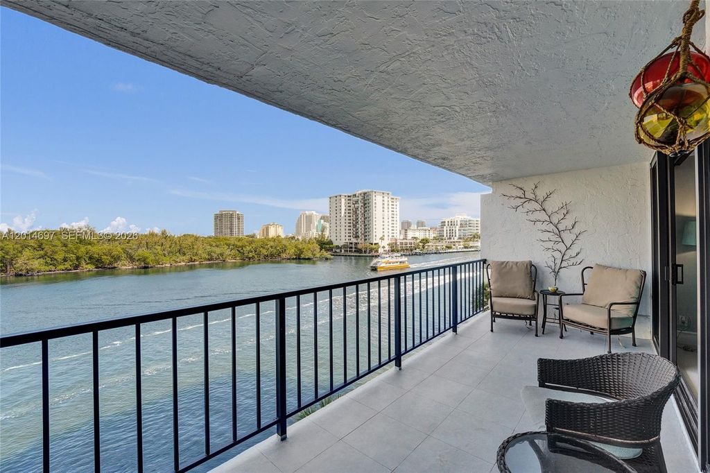 Photo of 936 Intracoastal Dr #4F, Fort Lauderdale, FL 33304 (MLS # A12014697)