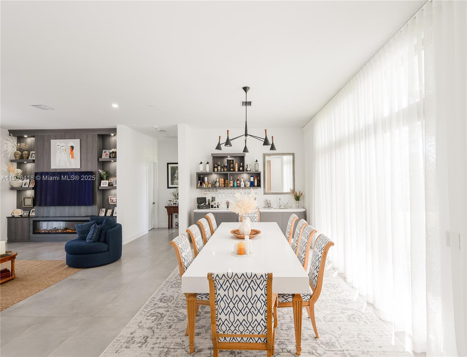 WESTON ESTATES - Residential