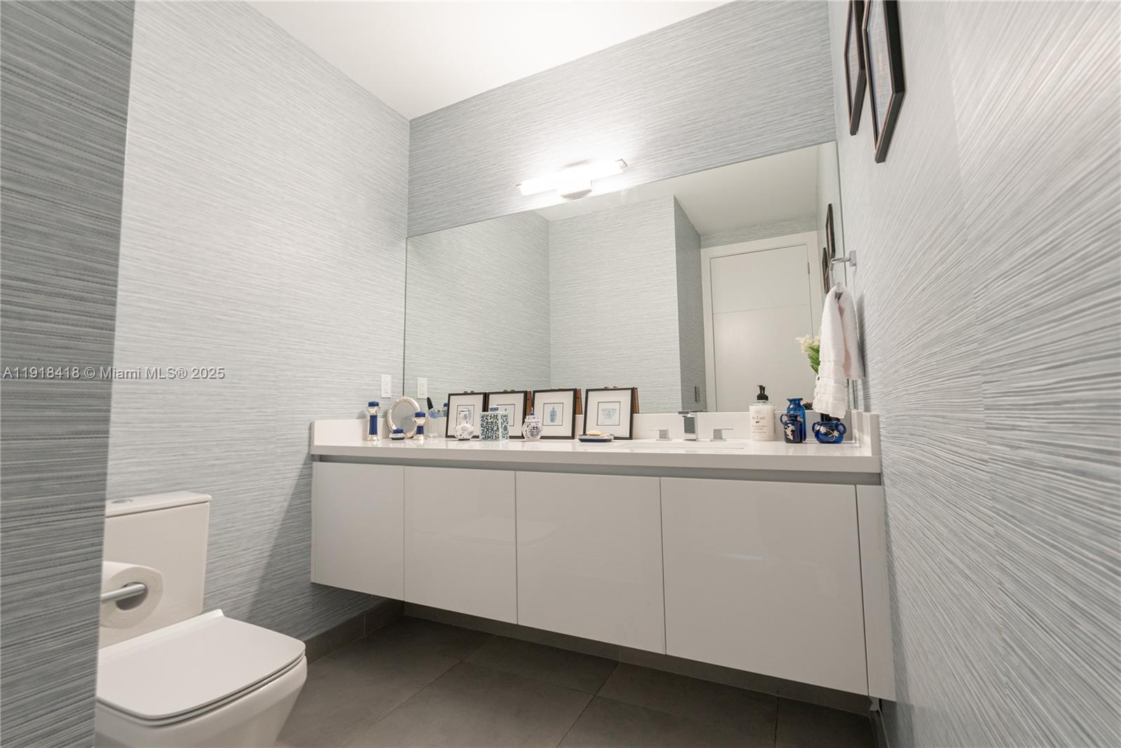 WESTON ESTATES - Residential