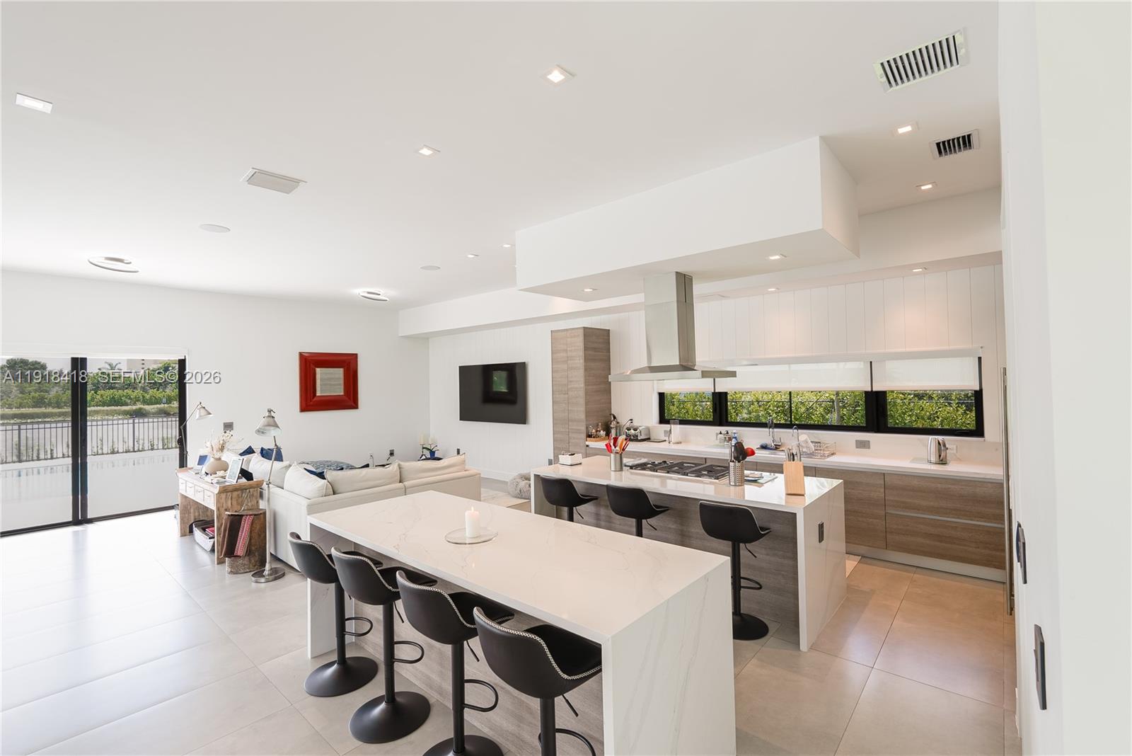 WESTON ESTATES - Residential