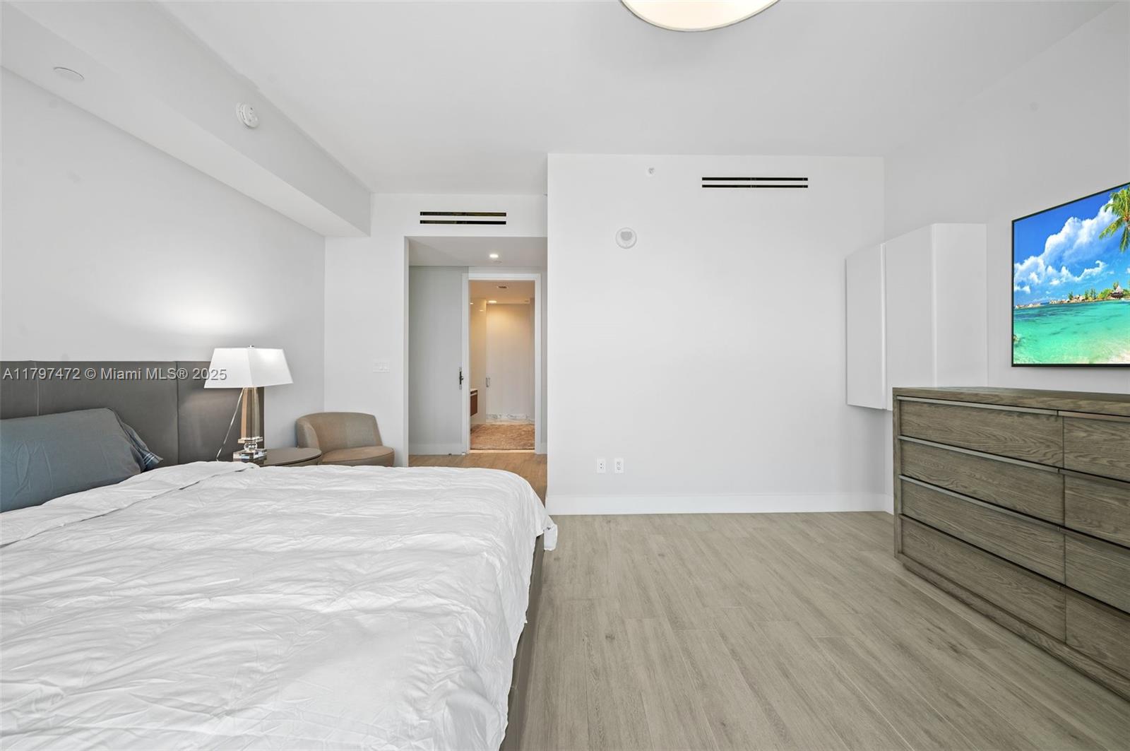 OCEANA BAL HARBOUR CONDO - Residential