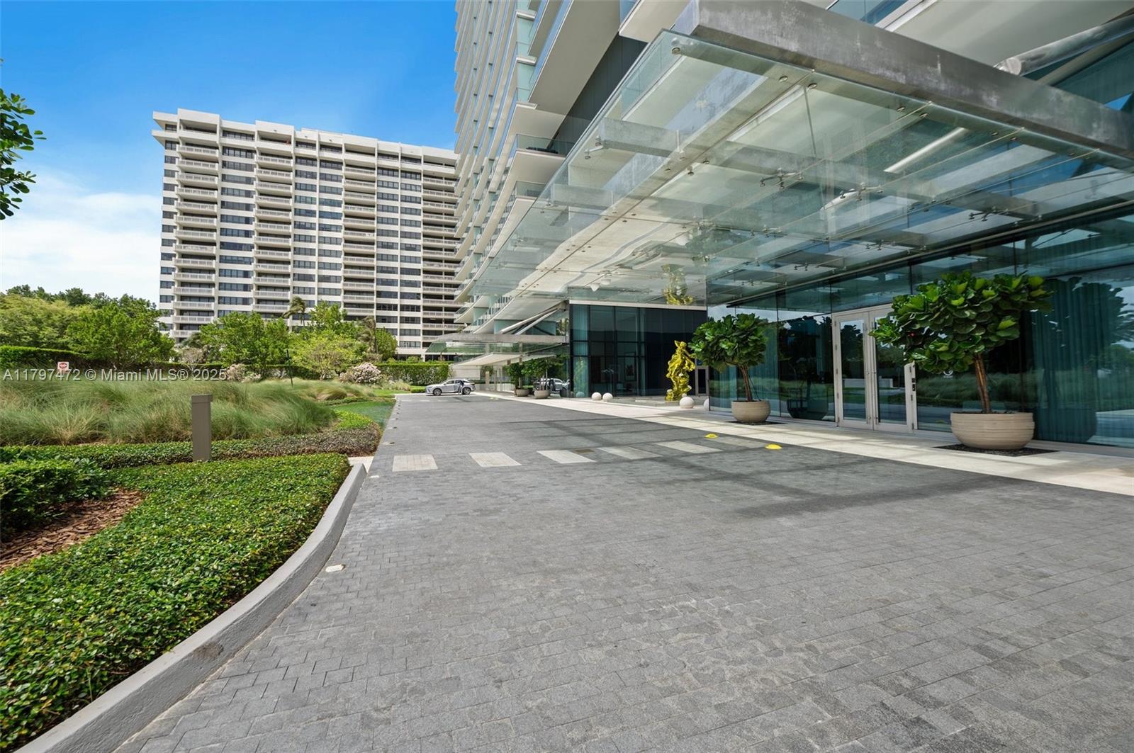 OCEANA BAL HARBOUR CONDO - Residential