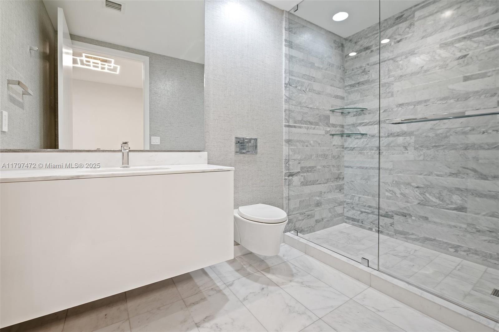 OCEANA BAL HARBOUR CONDO - Residential
