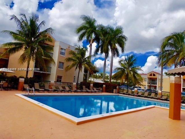 MEDITERRANEAN VILLAS COND - Residential