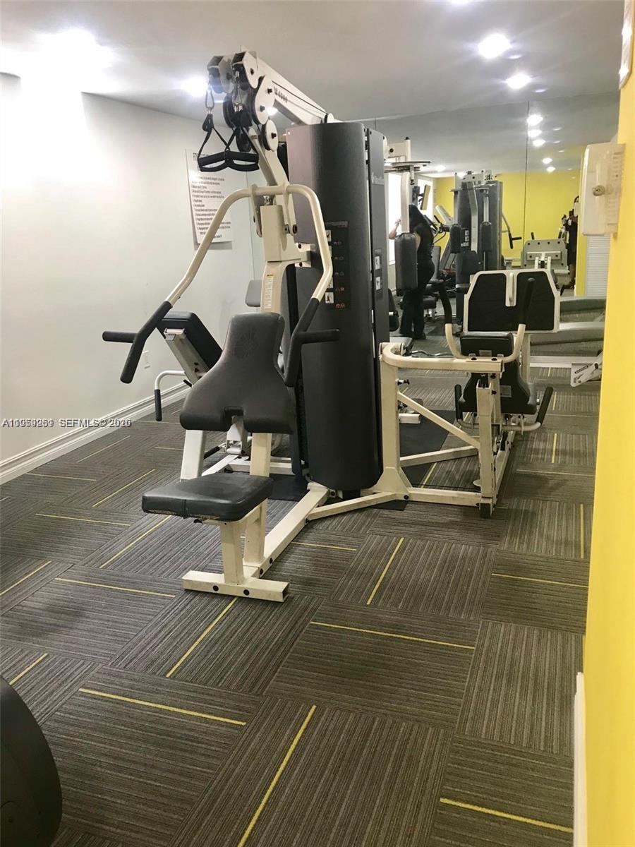 MEDITERRANEAN VILLAS COND - Residential