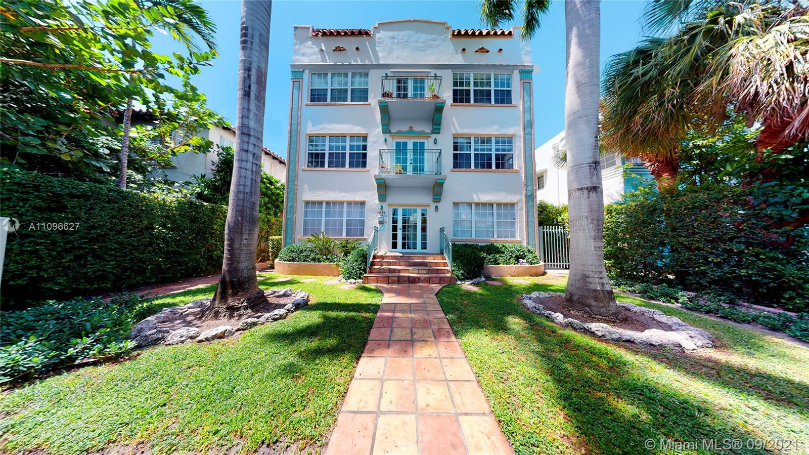 SEVILLE CONDO - Residential
