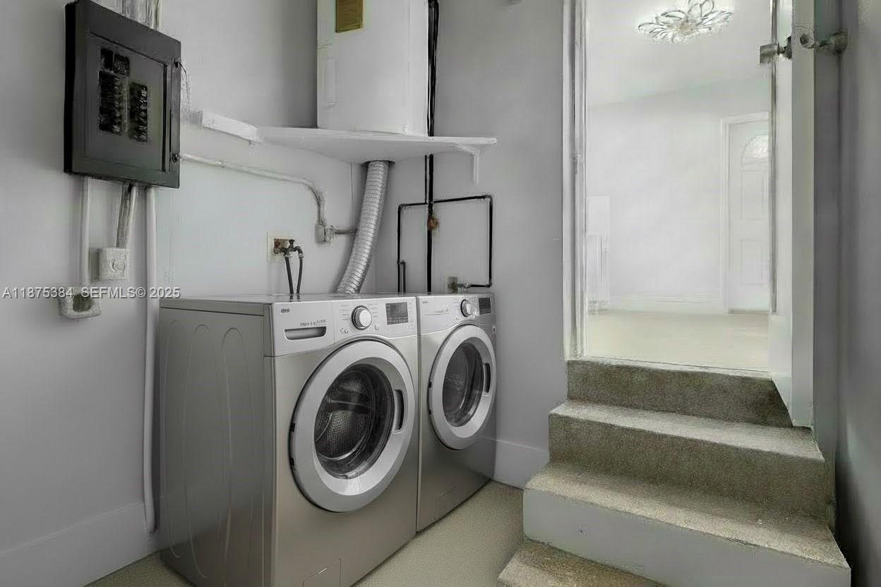 MCALLISTER TERR - Residential