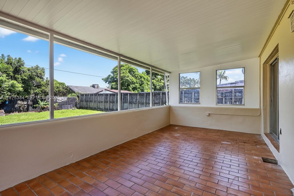 MCALLISTER TERR - Residential