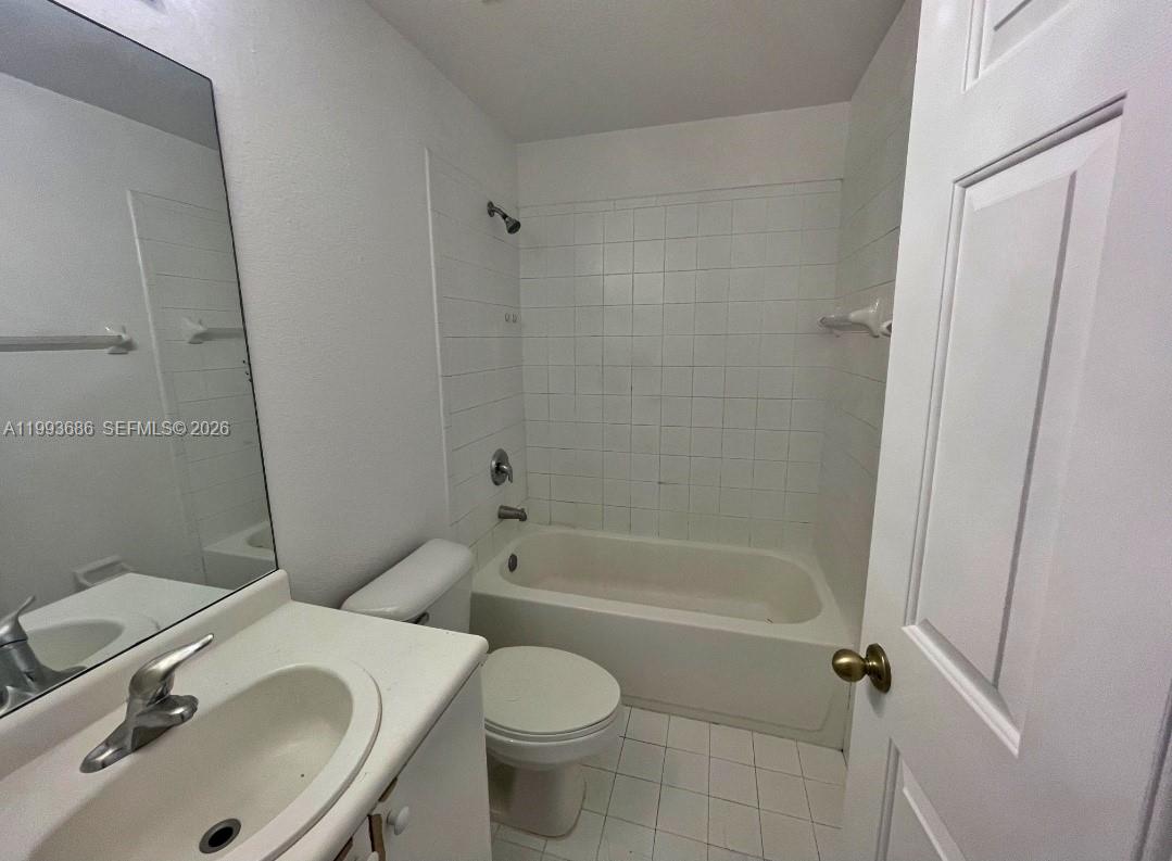 SHOMA TOWNHOMES AT KEYSCO - Residential Lease