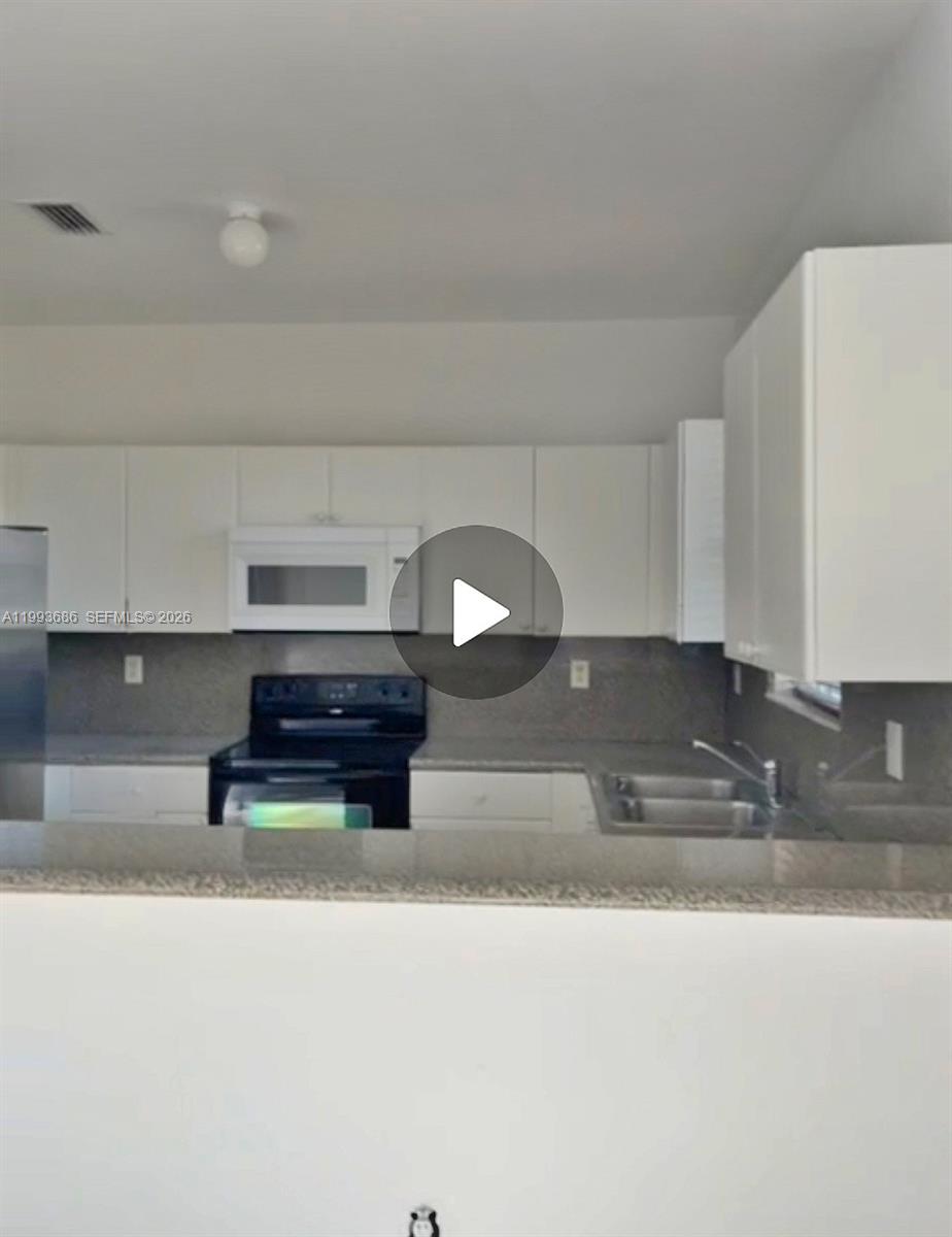 SHOMA TOWNHOMES AT KEYSCO - Residential Lease