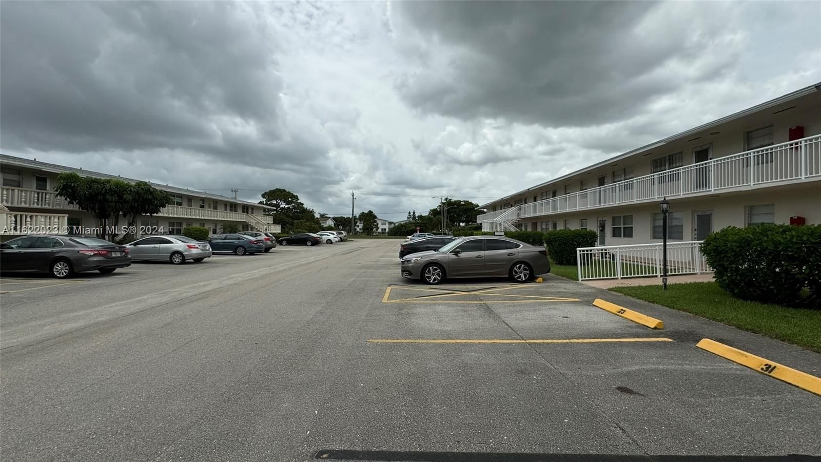 HASTINGS CONDOMINIUMS A TH - Residential