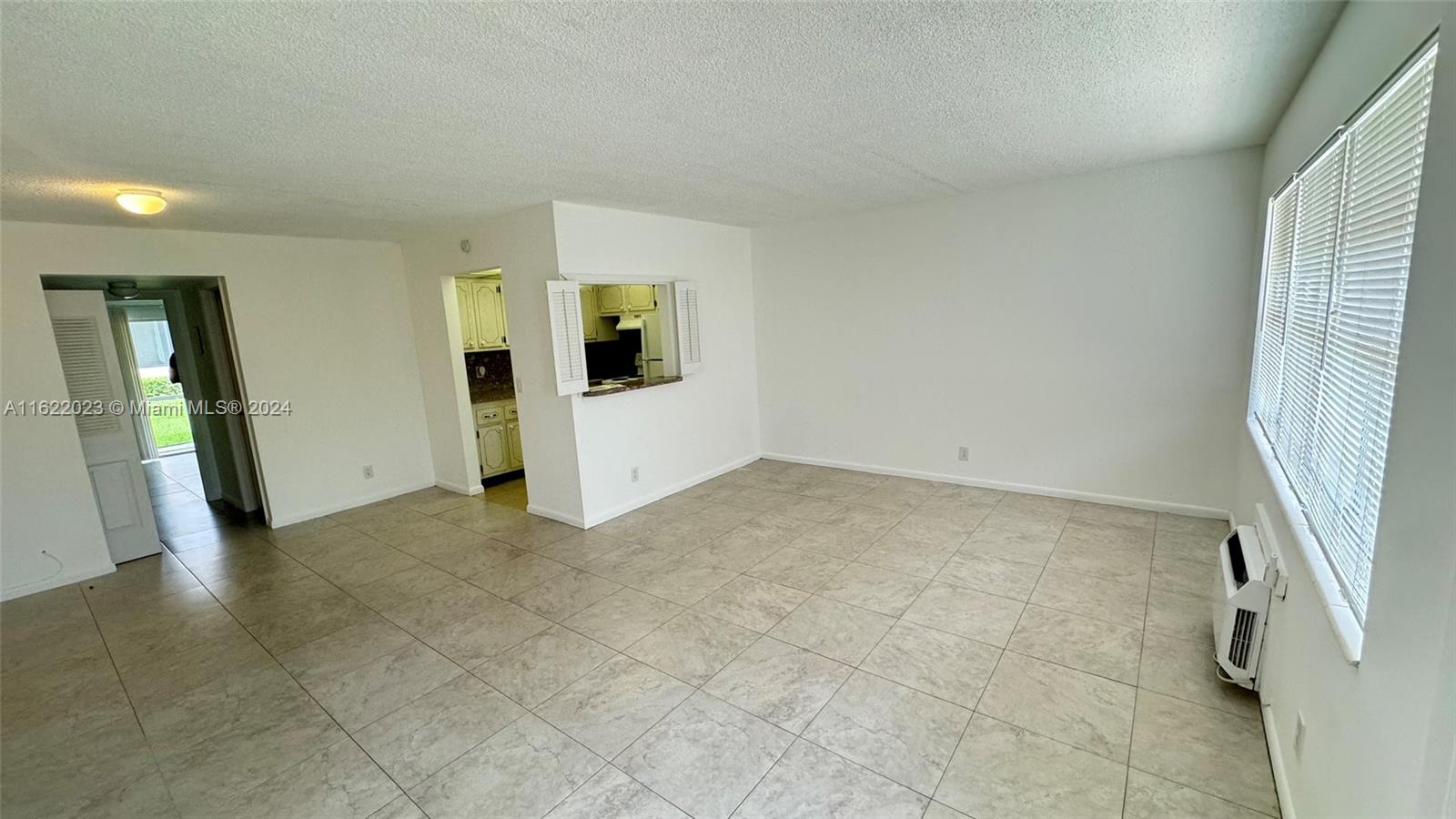 View photos, virtual tours, details... 18 Hastings B 18