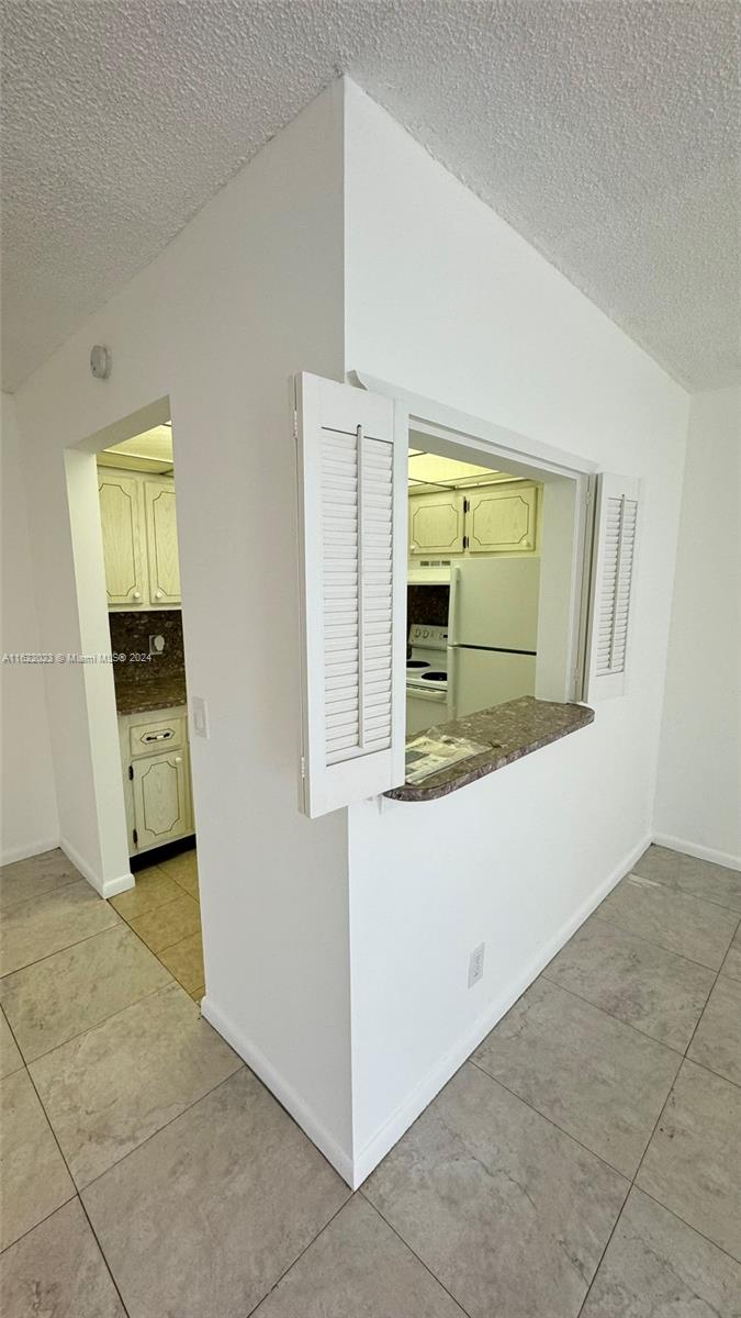 View photos, virtual tours, details... 18 Hastings B 18