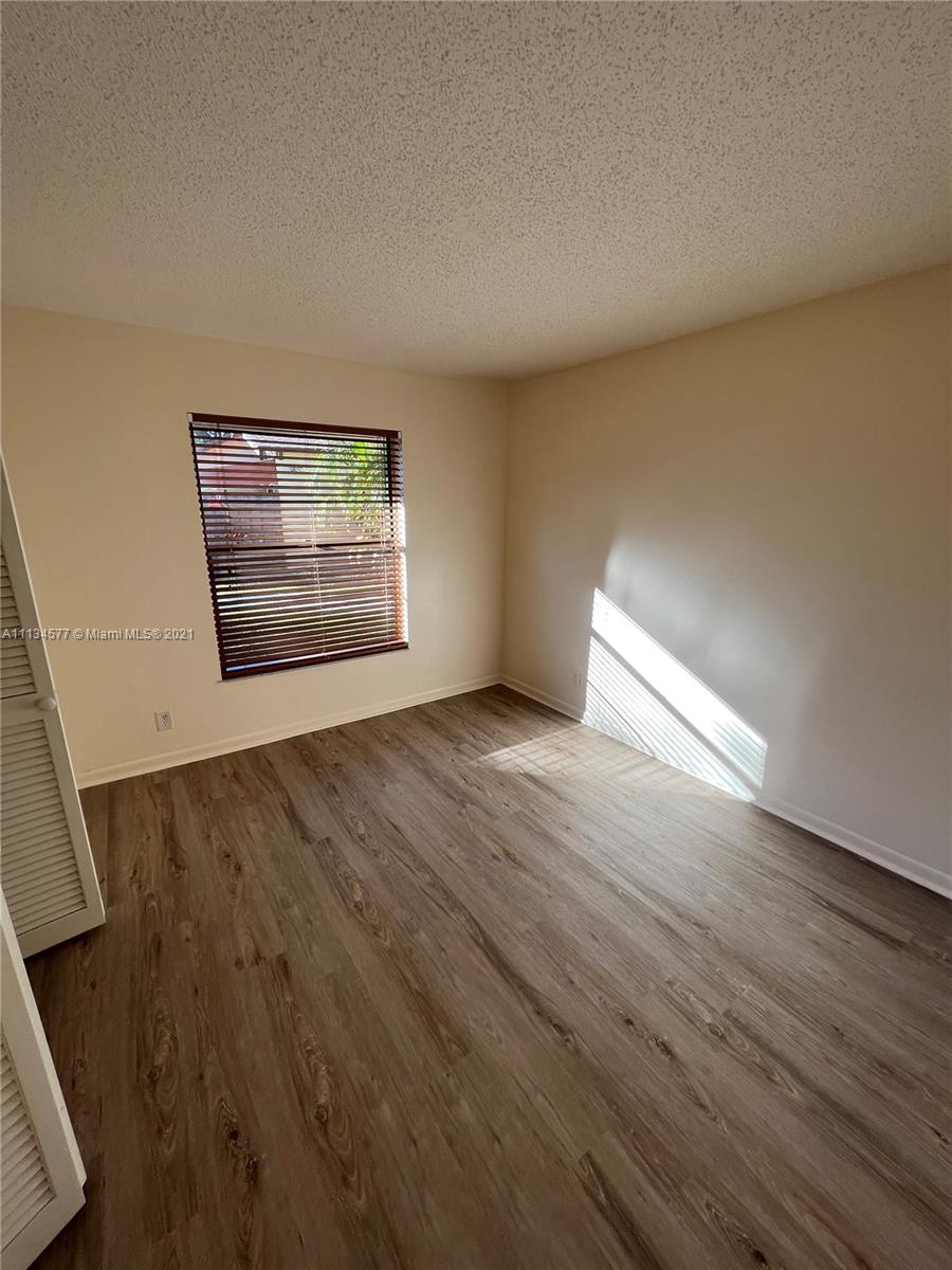 VILLAS OF CARRIAGE HILLS - Residential Lease