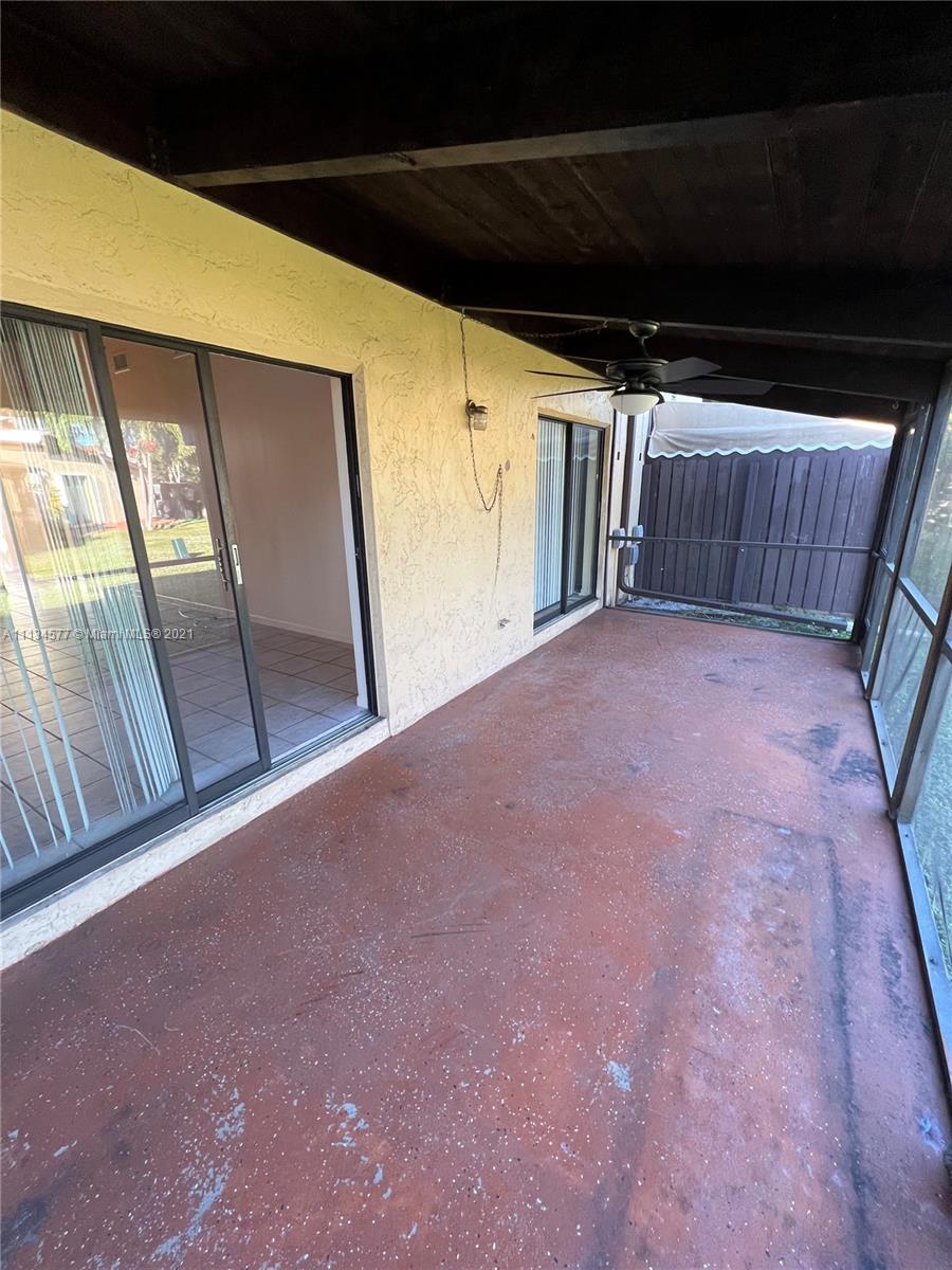 VILLAS OF CARRIAGE HILLS - Residential Lease