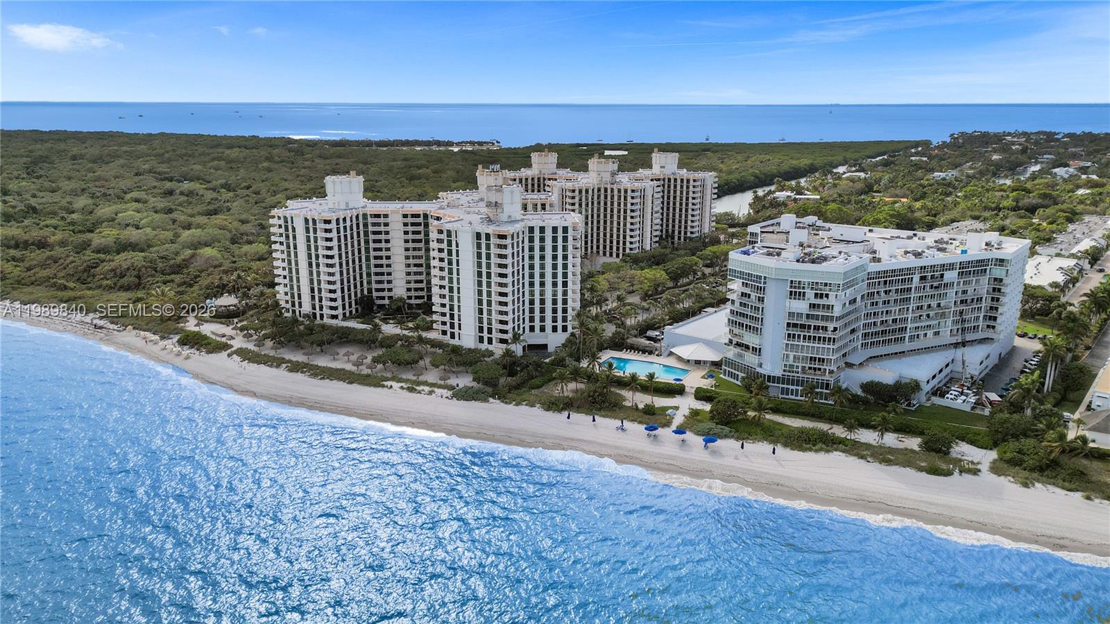 TOWERS OF KEY BISCAYNE CO - Residential