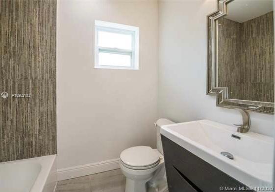 W MIAMI SHORES SEC B - Residential Lease