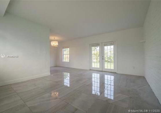 W MIAMI SHORES SEC B - Residential Lease