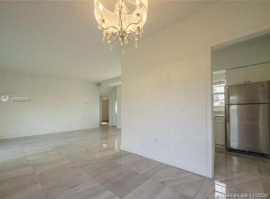 W MIAMI SHORES SEC B - Residential Lease