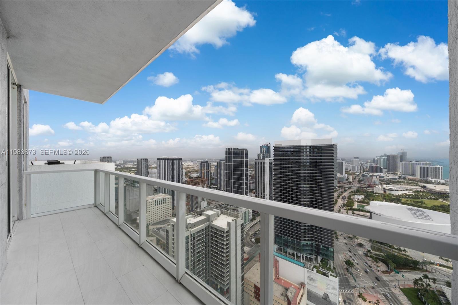 VIZCAYNE NORTH CONDO - Residential Lease