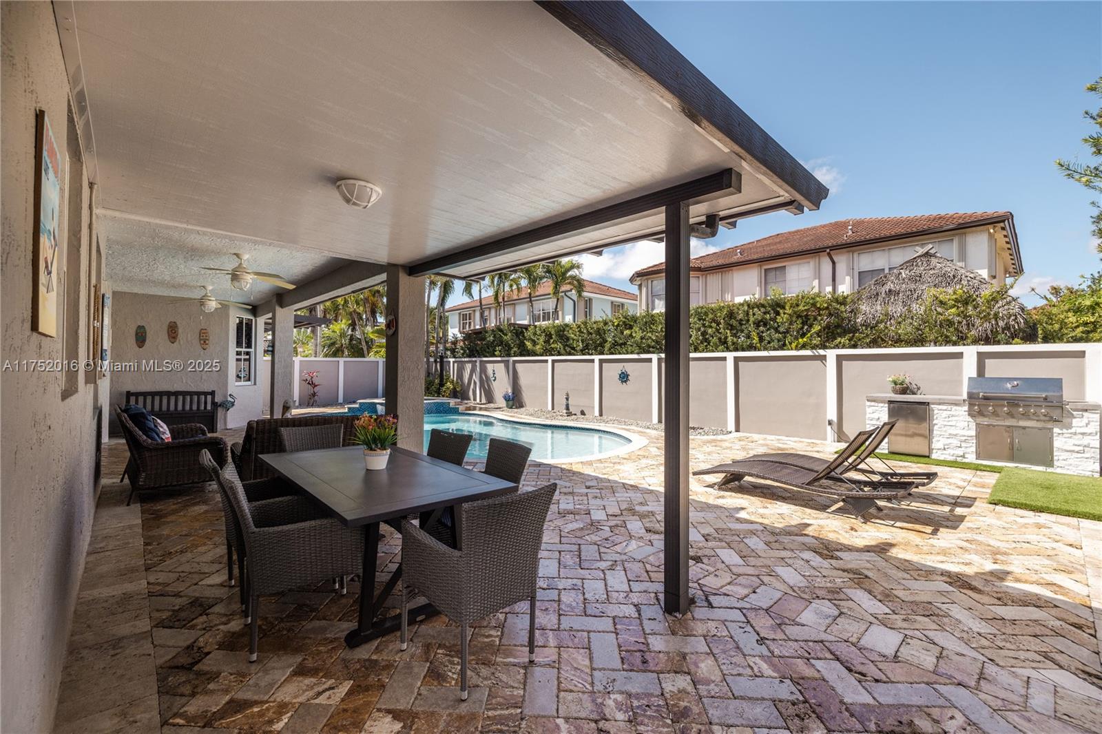 CAMINO REAL ESTATES - Residential