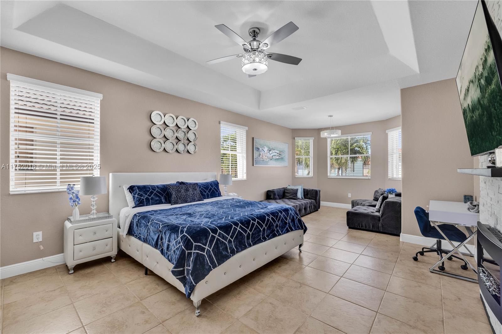 CAMINO REAL ESTATES - Residential